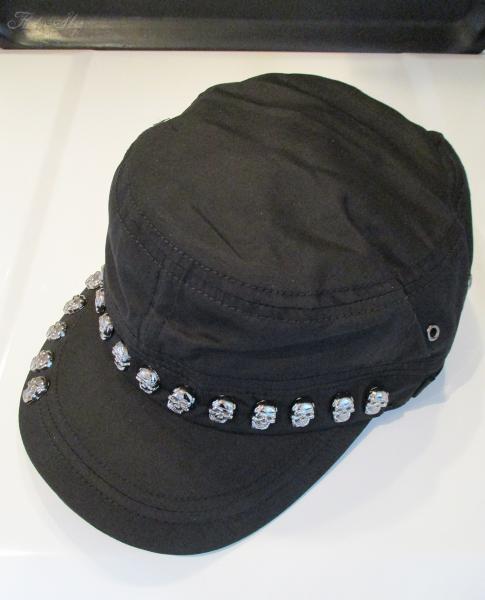 Black Skull Snapback Cap